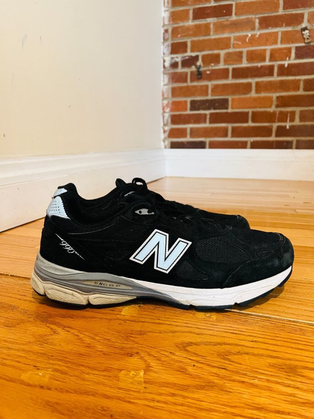 New Balance 990v3 low top sneakers in black with suede overlays Size 14